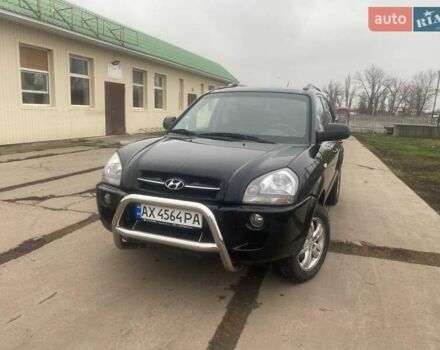 Чорний Хендай Туксон, об'ємом двигуна 2 л та пробігом 190 тис. км за 7500 $, фото 1 на Automoto.ua