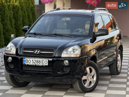 Хендай Туксон 2005 у Летичеве на Automoto.ua Чорний Хендай Туксон, об'ємом двигуна 2 л та пробігом 249 тис. км за 7350 $, фото 1 на Automoto.ua