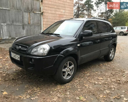Чорний Хендай Туксон, об'ємом двигуна 2 л та пробігом 261 тис. км за 6500 $, фото 1 на Automoto.ua