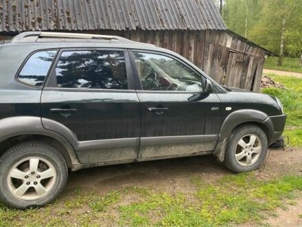 Хендай Туксон 2005 у Миколаїв на Automoto.ua Чорний Хендай Туксон, об'ємом двигуна 2 л та пробігом 320 тис. км за 3500 $, фото 1 на Automoto.ua