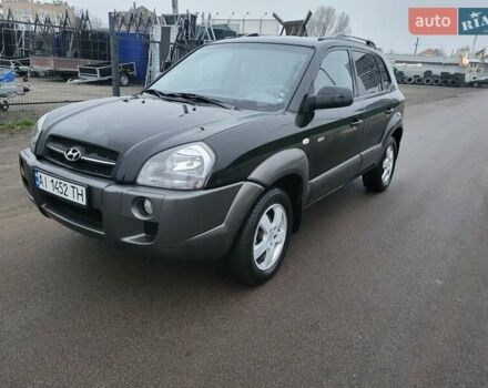 Чорний Хендай Туксон, об'ємом двигуна 2 л та пробігом 180 тис. км за 4500 $, фото 1 на Automoto.ua