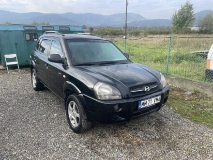 Чорний Хендай Туксон, об'ємом двигуна 2 л та пробігом 270 тис. км за 3500 $, фото 1 на Automoto.ua
