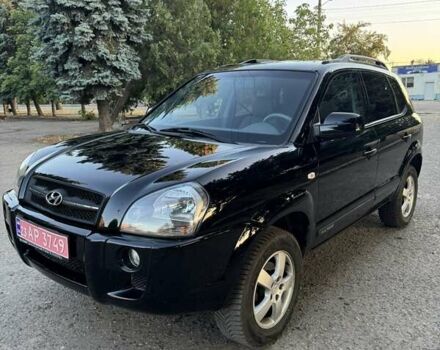 Хендай Туксон 2005 у Вознесенске на Automoto.ua Чорний Хендай Туксон, об'ємом двигуна 1.98 л та пробігом 144 тис. км за 7500 $, фото 1 на Automoto.ua