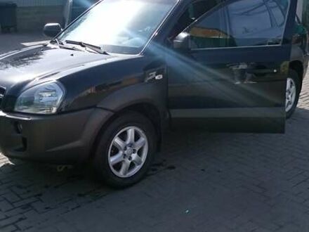 Хендай Туксон 2005 в Николаеве на Automoto.ua Черный Хендай Туксон, объемом двигателя 1.98 л и пробегом 300 тыс. км за 7800 $, фото 1 на Automoto.ua