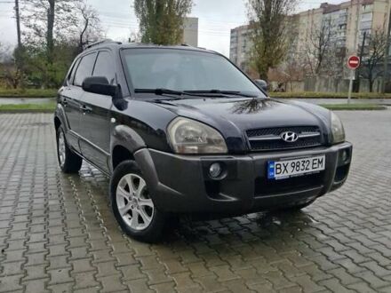 Чорний Хендай Туксон, об'ємом двигуна 2 л та пробігом 270 тис. км за 7500 $, фото 1 на Automoto.ua