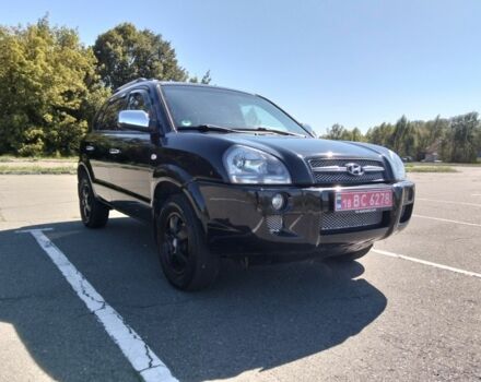 Чорний Хендай Туксон, об'ємом двигуна 2 л та пробігом 184 тис. км за 7690 $, фото 1 на Automoto.ua