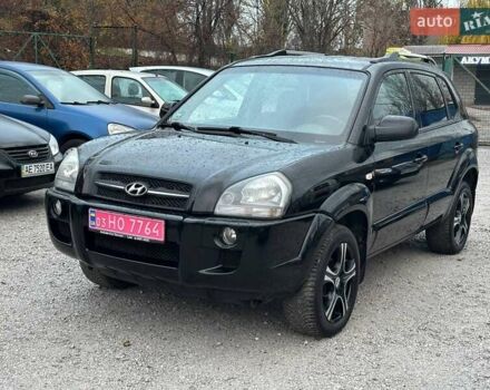 Черный Хендай Туксон, объемом двигателя 2 л и пробегом 167 тыс. км за 7950 $, фото 1 на Automoto.ua