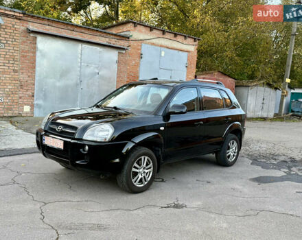 Чорний Хендай Туксон, об'ємом двигуна 2 л та пробігом 189 тис. км за 7150 $, фото 1 на Automoto.ua