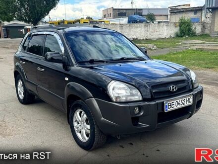 Хендай Туксон 2006 в Вознесенске на Automoto.ua Черный Хендай Туксон, объемом двигателя 2 л и пробегом 192 тыс. км за 7700 $, фото 1 на Automoto.ua