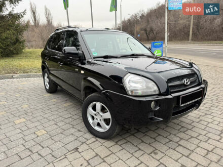 Хендай Туксон 2006 в Харькове на Automoto.ua Черный Хендай Туксон, объемом двигателя 2 л и пробегом 260 тыс. км за 7899 $, фото 1 на Automoto.ua