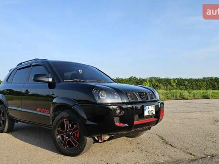 Хендай Туксон 2006 в Тальном на Automoto.ua Черный Хендай Туксон, объемом двигателя 1.98 л и пробегом 215 тыс. км за 8800 $, фото 1 на Automoto.ua