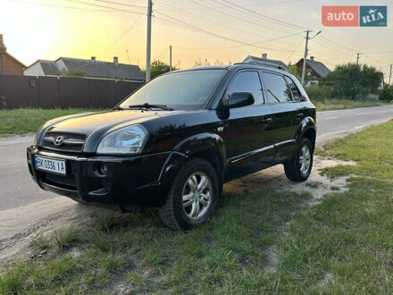 Хендай Туксон 2006 в Ровно на Automoto.ua Черный Хендай Туксон, объемом двигателя 1.99 л и пробегом 280 тыс. км за 7100 $, фото 1 на Automoto.ua