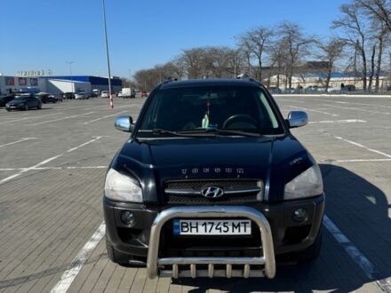 Чорний Хендай Туксон, об'ємом двигуна 2 л та пробігом 170 тис. км за 7500 $, фото 1 на Automoto.ua