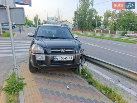 Хендай Туксон 2006 в Киеве на Automoto.ua Черный Хендай Туксон, объемом двигателя 2.7 л и пробегом 275 тыс. км за 5500 $, фото 1 на Automoto.ua