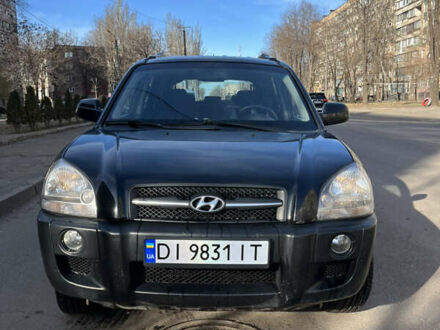 Хендай Туксон 2006 в Кривом Роге на Automoto.ua Черный Хендай Туксон, объемом двигателя 2 л и пробегом 210 тыс. км за 6500 $, фото 1 на Automoto.ua