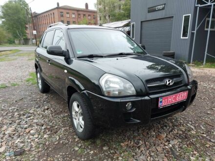 Хендай Туксон 2006 в Конотопе на Automoto.ua Черный Хендай Туксон, объемом двигателя 2 л и пробегом 130 тыс. км за 7000 $, фото 1 на Automoto.ua