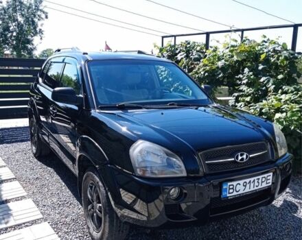 Чорний Хендай Туксон, об'ємом двигуна 2 л та пробігом 220 тис. км за 5600 $, фото 1 на Automoto.ua