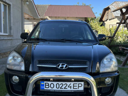 Хендай Туксон 2006 у Чорткові на Automoto.ua Чорний Хендай Туксон, об'ємом двигуна 1.98 л та пробігом 210 тис. км за 7100 $, фото 1 на Automoto.ua