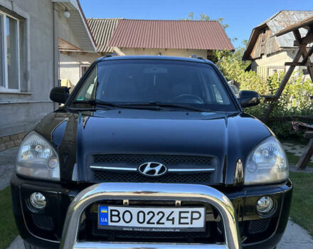 Чорний Хендай Туксон, об'ємом двигуна 1.98 л та пробігом 210 тис. км за 7100 $, фото 1 на Automoto.ua
