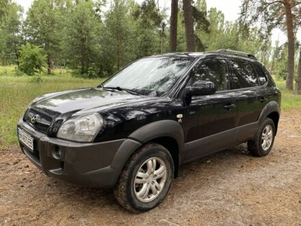 Хендай Туксон 2006 в Ахтырке на Automoto.ua Черный Хендай Туксон, объемом двигателя 2 л и пробегом 227 тыс. км за 6950 $, фото 1 на Automoto.ua