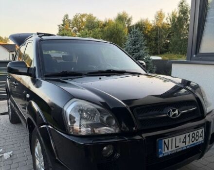 Черный Хендай Туксон, объемом двигателя 0 л и пробегом 300 тыс. км за 2217 $, фото 1 на Automoto.ua