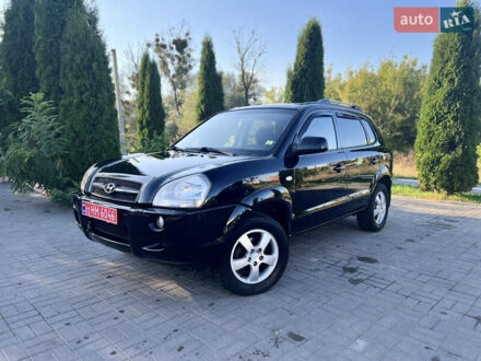 Чорний Хендай Туксон, об'ємом двигуна 2 л та пробігом 217 тис. км за 7450 $, фото 1 на Automoto.ua