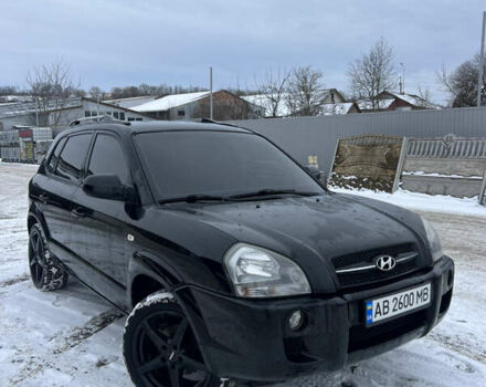 Чорний Хендай Туксон, об'ємом двигуна 1.98 л та пробігом 190 тис. км за 8400 $, фото 1 на Automoto.ua