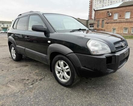 Черный Хендай Туксон, объемом двигателя 2 л и пробегом 189 тыс. км за 3800 $, фото 1 на Automoto.ua