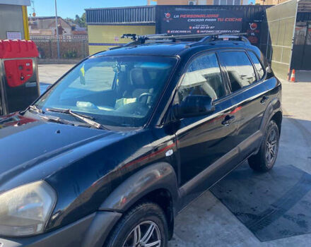 Чорний Хендай Туксон, об'ємом двигуна 1.98 л та пробігом 215 тис. км за 7540 $, фото 1 на Automoto.ua