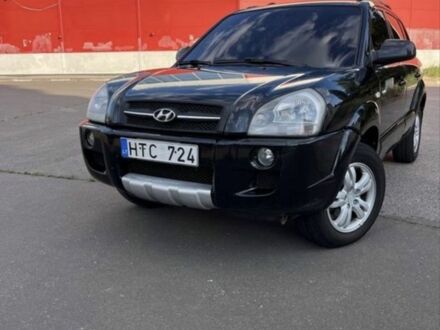 Хендай Туксон 2007 у Херсоні на Automoto.ua Чорний Хендай Туксон, об'ємом двигуна 2 л та пробігом 372 тис. км за 4500 $, фото 1 на Automoto.ua