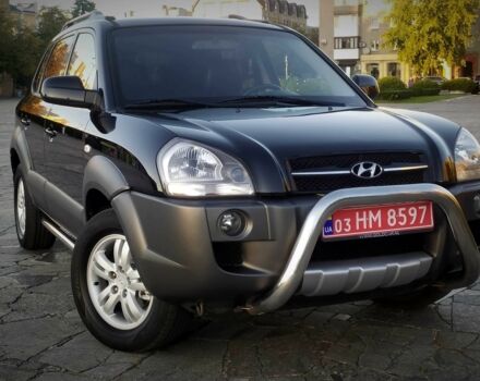 Чорний Хендай Туксон, об'ємом двигуна 2 л та пробігом 230 тис. км за 8700 $, фото 1 на Automoto.ua