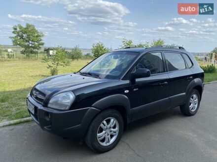 Хендай Туксон 2007 в Николаеве на Automoto.ua Черный Хендай Туксон, объемом двигателя 2.66 л и пробегом 180 тыс. км за 8000 $, фото 1 на Automoto.ua