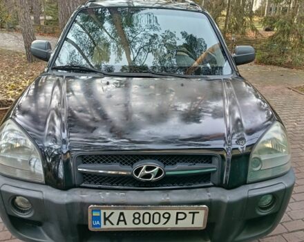 Чорний Хендай Туксон, об'ємом двигуна 2 л та пробігом 320 тис. км за 7000 $, фото 1 на Automoto.ua