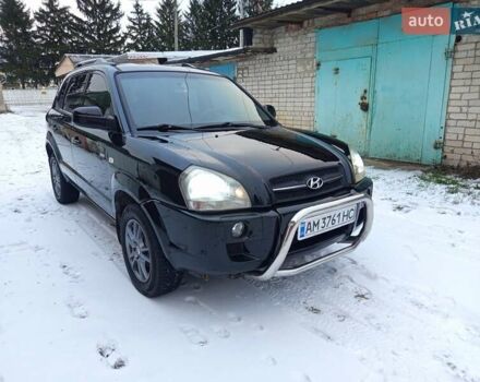 Черный Хендай Туксон, объемом двигателя 2 л и пробегом 260 тыс. км за 7900 $, фото 1 на Automoto.ua