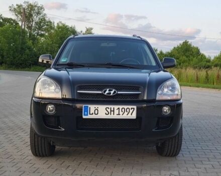 Черный Хендай Туксон, объемом двигателя 2 л и пробегом 232 тыс. км за 1700 $, фото 1 на Automoto.ua