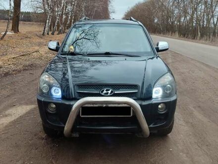 Хендай Туксон 2007 в Шостке на Automoto.ua Черный Хендай Туксон, объемом двигателя 1.98 л и пробегом 209 тыс. км за 9000 $, фото 1 на Automoto.ua
