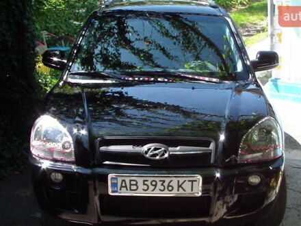 Черный Хендай Туксон, объемом двигателя 1.98 л и пробегом 234 тыс. км за 7800 $, фото 1 на Automoto.ua