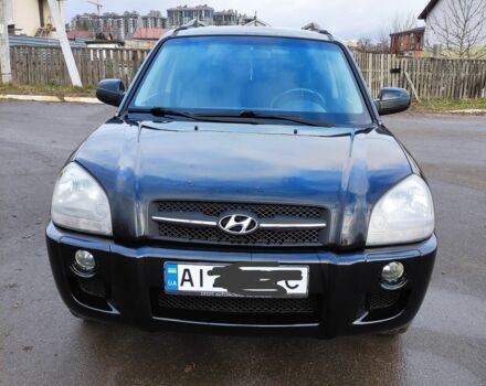 Чорний Хендай Туксон, об'ємом двигуна 2 л та пробігом 185 тис. км за 4200 $, фото 1 на Automoto.ua
