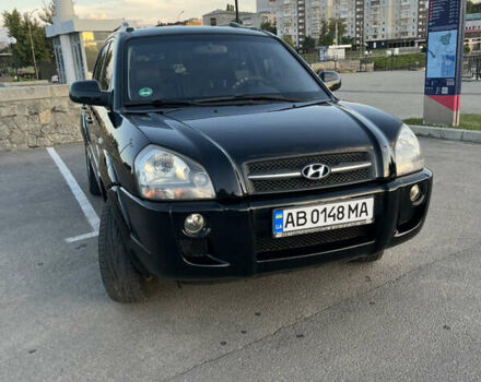 Чорний Хендай Туксон, об'ємом двигуна 1.98 л та пробігом 267 тис. км за 8100 $, фото 1 на Automoto.ua
