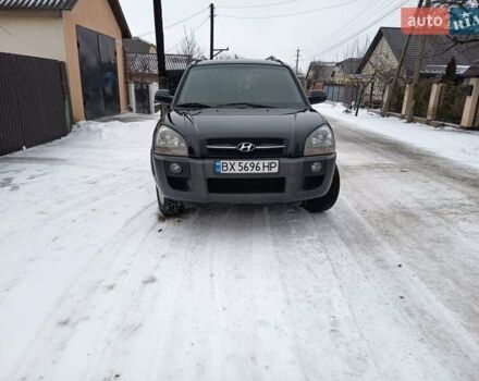 Чорний Хендай Туксон, об'ємом двигуна 2.66 л та пробігом 268 тис. км за 6900 $, фото 1 на Automoto.ua