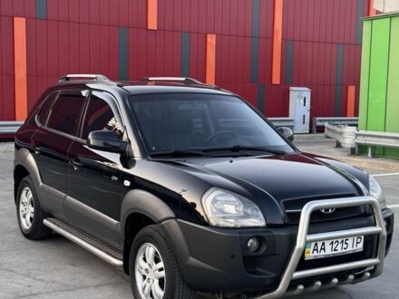 Хендай Туксон 2007 в Киеве на Automoto.ua Черный Хендай Туксон, объемом двигателя 2 л и пробегом 255 тыс. км за 8300 $, фото 1 на Automoto.ua