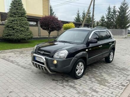 Хендай Туксон 2007 в Белой Церкве на Automoto.ua Черный Хендай Туксон, объемом двигателя 2 л и пробегом 180 тыс. км за 7300 $, фото 1 на Automoto.ua