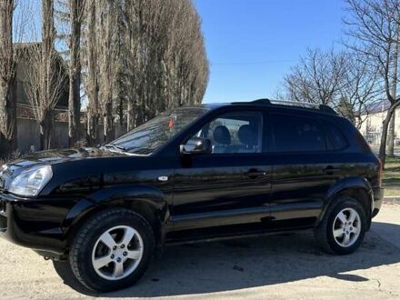 Чорний Хендай Туксон, об'ємом двигуна 1.98 л та пробігом 207 тис. км за 7500 $, фото 1 на Automoto.ua