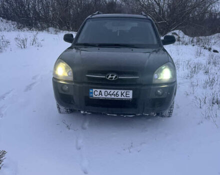Чорний Хендай Туксон, об'ємом двигуна 1.98 л та пробігом 298 тис. км за 8000 $, фото 1 на Automoto.ua
