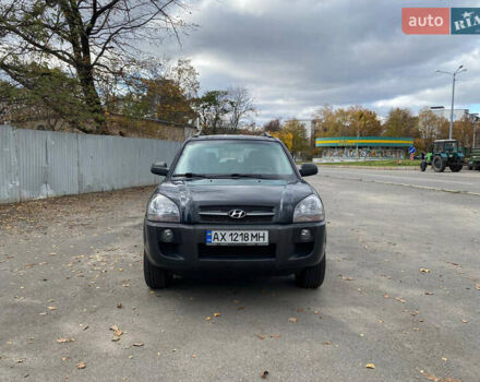 Хендай Туксон 2008 в Харькове на Automoto.ua Черный Хендай Туксон, объемом двигателя 1.98 л и пробегом 116 тыс. км за 5500 $, фото 1 на Automoto.ua