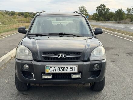 Чорний Хендай Туксон, об'ємом двигуна 2 л та пробігом 291 тис. км за 5400 $, фото 1 на Automoto.ua