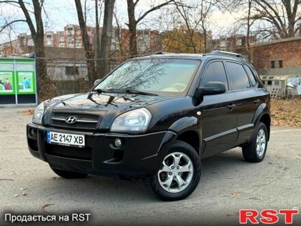 Хендай Туксон 2008 в Павлограде на Automoto.ua Черный Хендай Туксон, объемом двигателя 2 л и пробегом 157 тыс. км за 7500 $, фото 1 на Automoto.ua