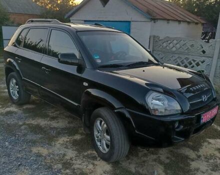 Чорний Хендай Туксон, об'ємом двигуна 1.98 л та пробігом 175 тис. км за 8600 $, фото 1 на Automoto.ua