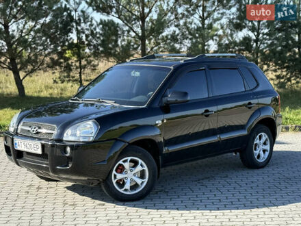 Хендай Туксон 2008 у Радехове на Automoto.ua Чорний Хендай Туксон, об'ємом двигуна 1.98 л та пробігом 370 тис. км за 7350 $, фото 1 на Automoto.ua
