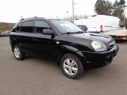 Черный Хендай Туксон, объемом двигателя 0 л и пробегом 189 тыс. км за 2028 $, фото 1 на Automoto.ua